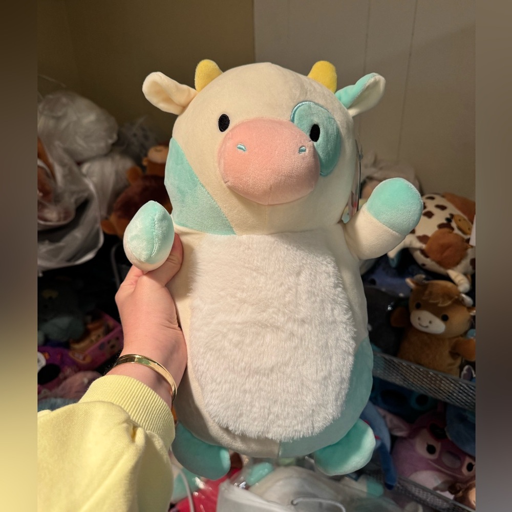 Squishmallows Belena Cow 14” Hugmee